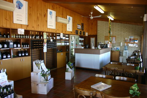 Willow Point Wines Cellar Door And Bottle Shop - New South Wales Tourism  2