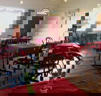 Elphinstone Hotel