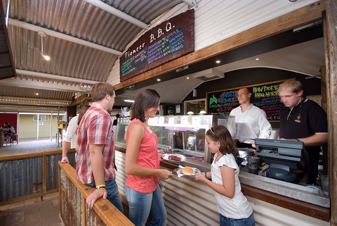 Pioneer BBQ And Bar - New South Wales Tourism  1