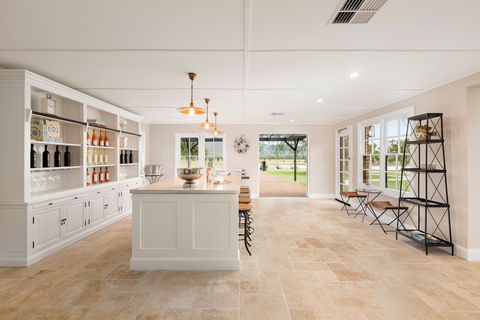 1813 Cellar Door - New South Wales Tourism  0