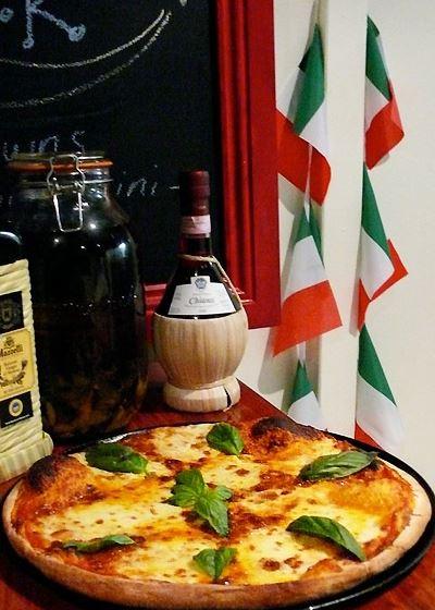 Pizzeria La Luna - New South Wales Tourism  2