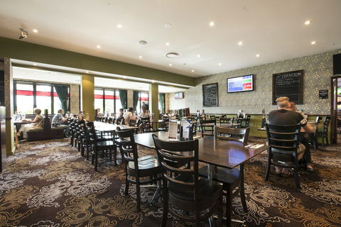 Irish Finnegans - Thuringowa Central - New South Wales Tourism  0