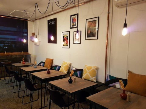 Youngman Cafe - New South Wales Tourism  0