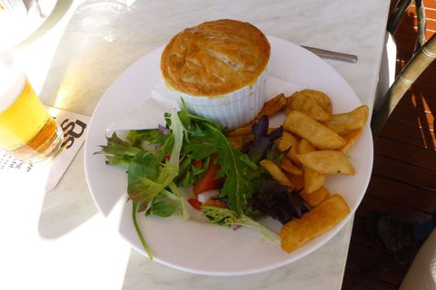 Narooma Services Club - New South Wales Tourism  0