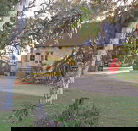Overland Corner Hotel - New South Wales Tourism 