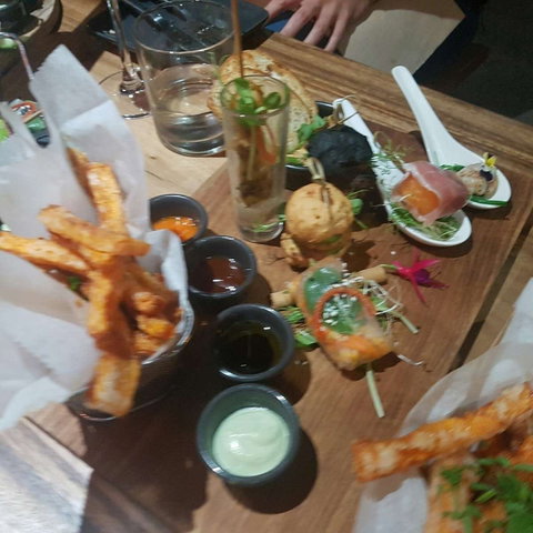 Written On Tea - New South Wales Tourism  0