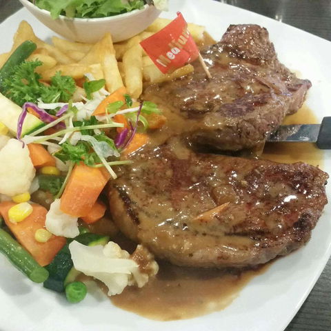 Saltwater Grill - New South Wales Tourism  0