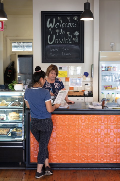 Unwind - New South Wales Tourism  0
