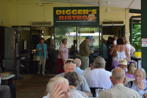 303 Bar And Diggers Bistro - New South Wales Tourism  2