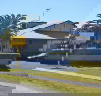 Riverside Tavern