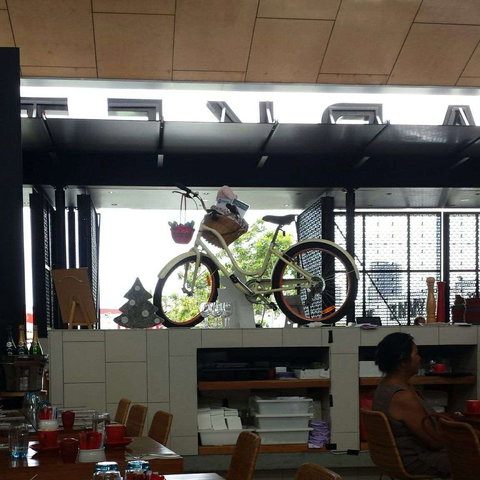 Spendelove Bistro & Bar - New South Wales Tourism  0