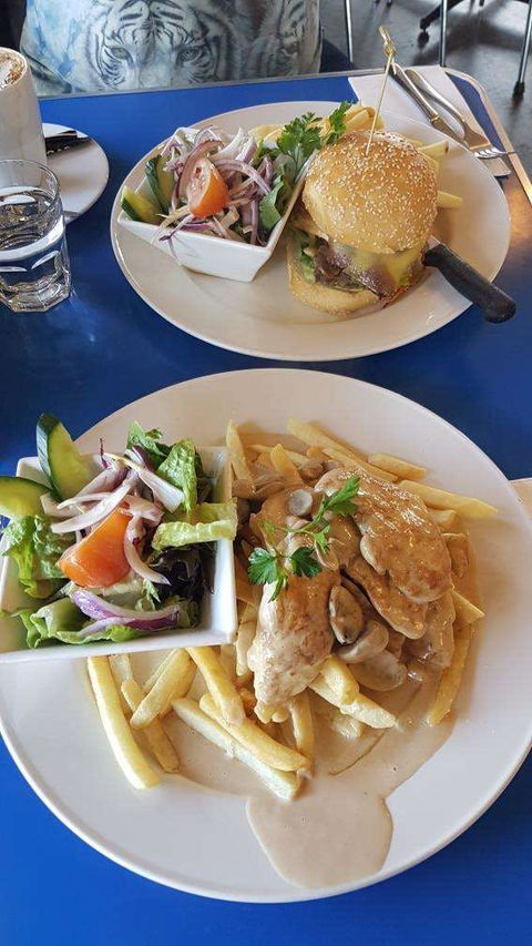 Lazy Moe's - Oakleigh - New South Wales Tourism  0