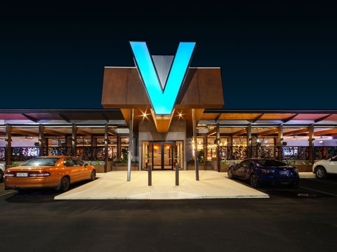 V Hotel - New South Wales Tourism  0