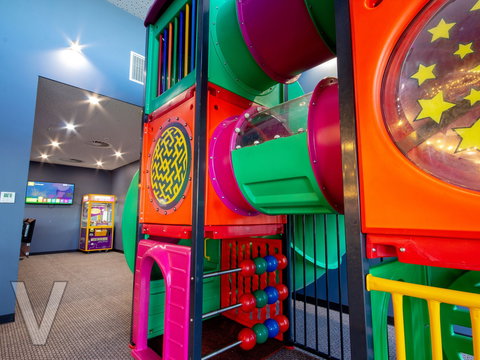 V Hotel - New South Wales Tourism  2