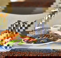 Zeina's Caf - Comfort Inn and Suites Burwood - New South Wales Tourism 