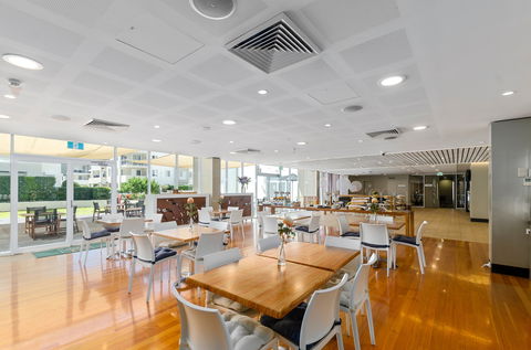 Q Cafe - New South Wales Tourism  0