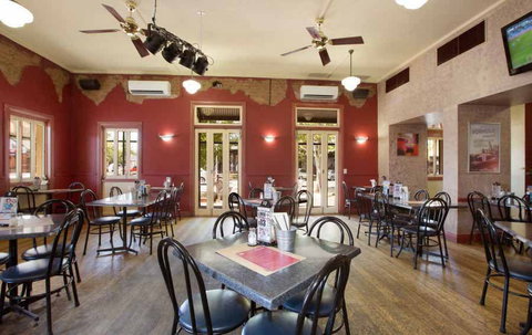 Royal Hotel - New South Wales Tourism  0