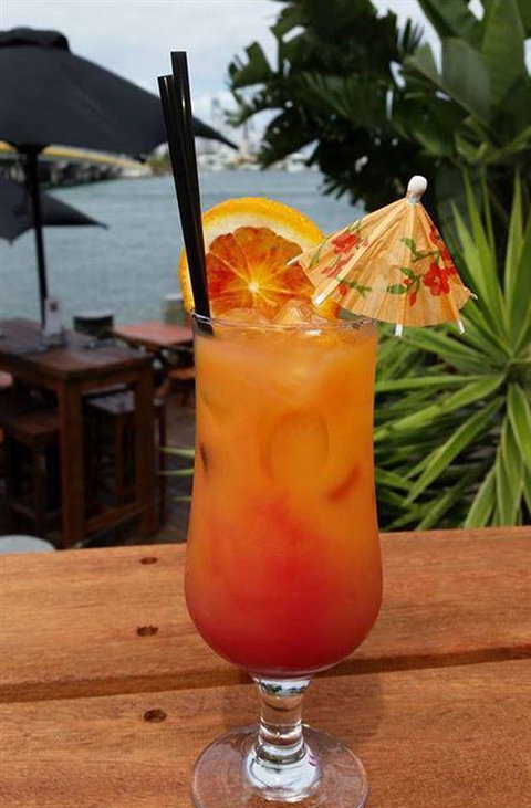 De Vito Waterfront - New South Wales Tourism  4