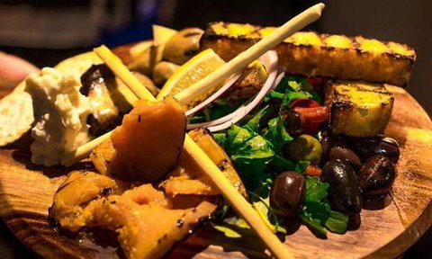 De Vito Waterfront - New South Wales Tourism  6