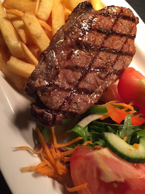 Outback Jacks Bar & Grill - New South Wales Tourism  0