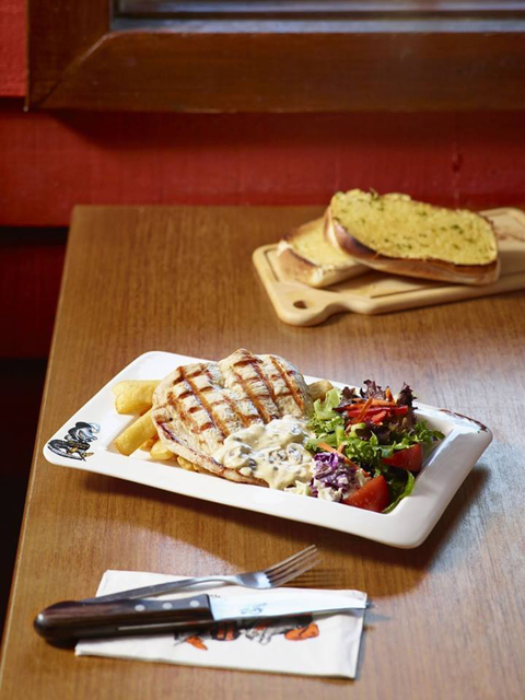 Outback Jacks Bar & Grill - New South Wales Tourism  3