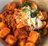 Madison's Wood Fired Cafe - New South Wales Tourism 