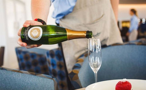 Ebden & Olive - New South Wales Tourism  2