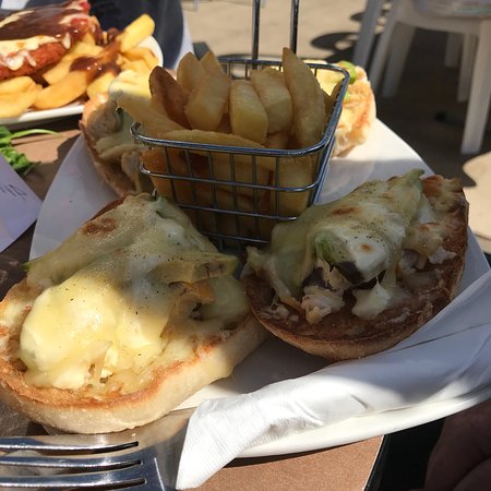 Ray Ray's Diner - New South Wales Tourism  0