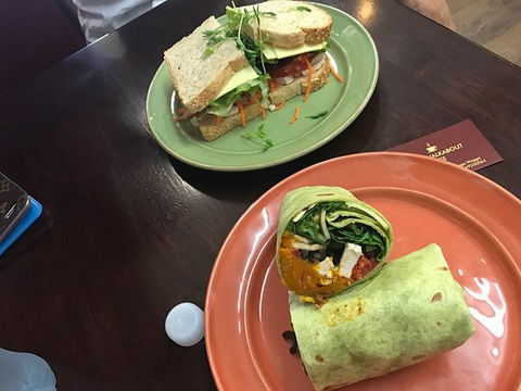 Wes's Walkabout Cafe - New South Wales Tourism  0