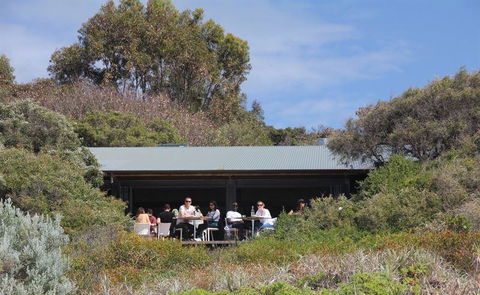Bunkers Beach House - New South Wales Tourism  19
