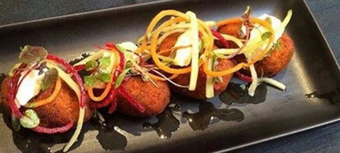 Dragon Den - New South Wales Tourism  0