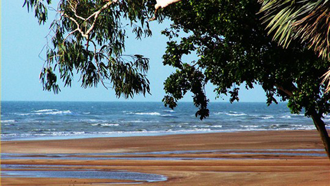 Beachfront Hotel - New South Wales Tourism  3