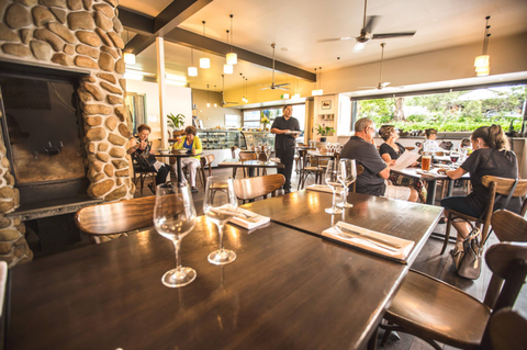 Three Little Pigs Bar & Bistro - New South Wales Tourism  2