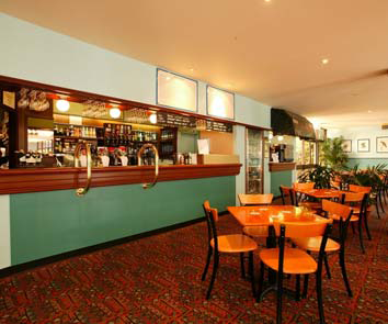 Hotel Gosford - New South Wales Tourism  3