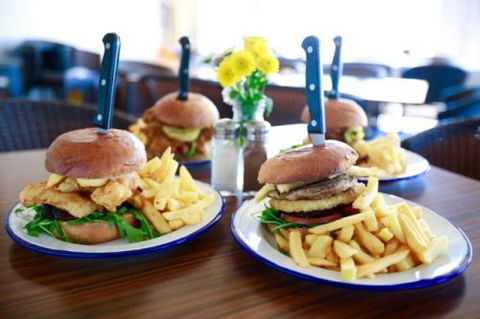Tea Gardens Hotel–Motel - New South Wales Tourism  3