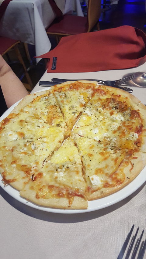 La Piazza - New South Wales Tourism  4