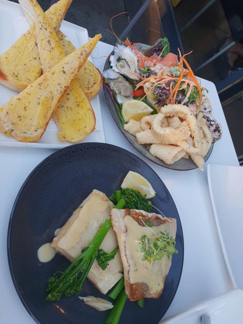 Yellowfin Seafood Restaurant - New South Wales Tourism  3