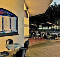Harolds Seafood on The Strand - New South Wales Tourism 