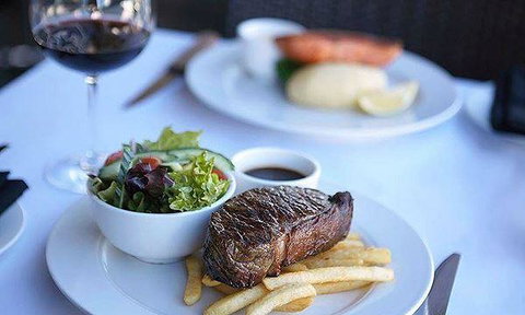 Black Angus Bar & Grill - New South Wales Tourism  12
