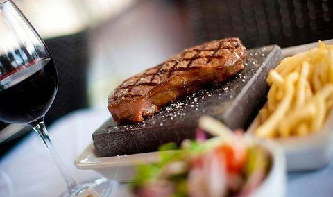 Black Angus Bar & Grill - New South Wales Tourism  17