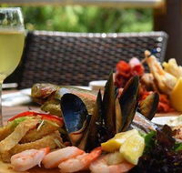 Cedar Creek Estate Vineyard  Winery Restaurant - New South Wales Tourism 