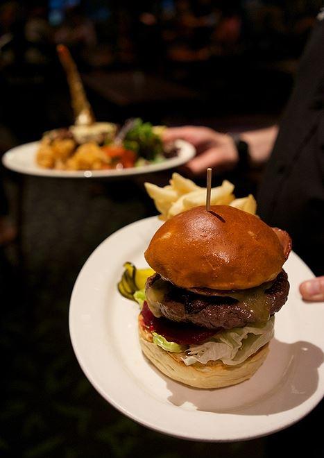 Settlers Tavern - New South Wales Tourism  9