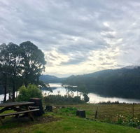 Lakeside Bar  Grill - New South Wales Tourism 