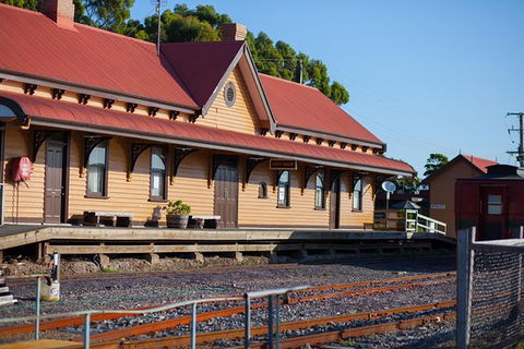 Tracks On Point - New South Wales Tourism  0