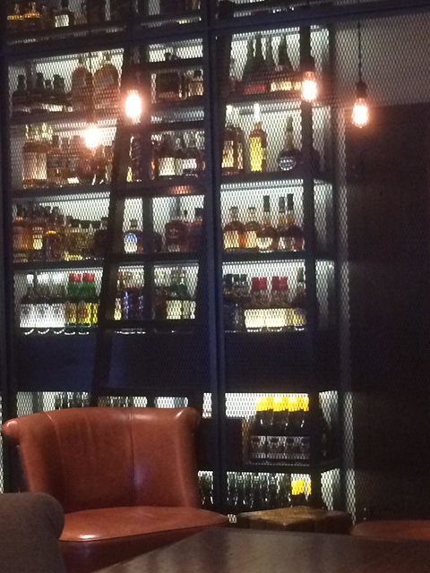 Ball & Chain - New South Wales Tourism  4