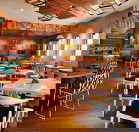 Nando's Malaga - New South Wales Tourism 
