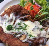 Silver Sands Tavern - New South Wales Tourism 