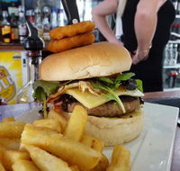 Burlington Hotel Bunbury - New South Wales Tourism 