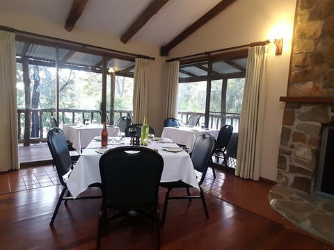 Evedon Lakeside Restaurant - New South Wales Tourism  0