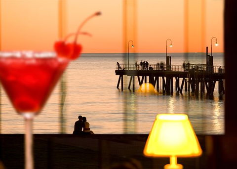 Horizons Cocktail Lounge - New South Wales Tourism  0